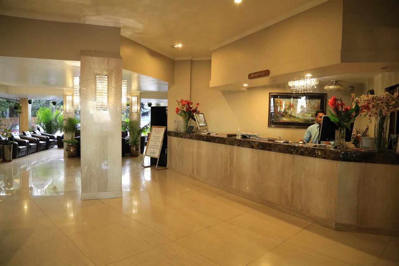 峡谷酒店 潘奇加尼 外观 照片